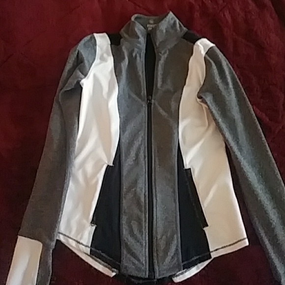 Jogging outfit - Picture 1 of 4